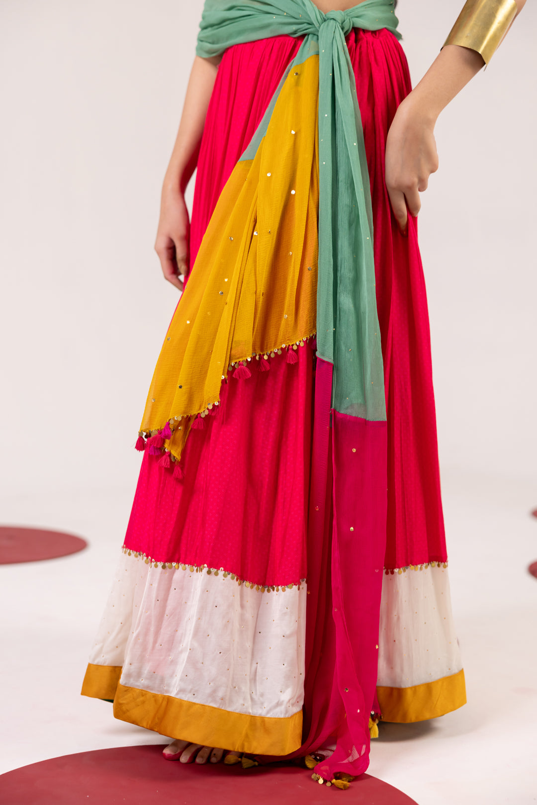 GOLDEN GOTA AND OFF WHITE/ PINK LEHENGA SET