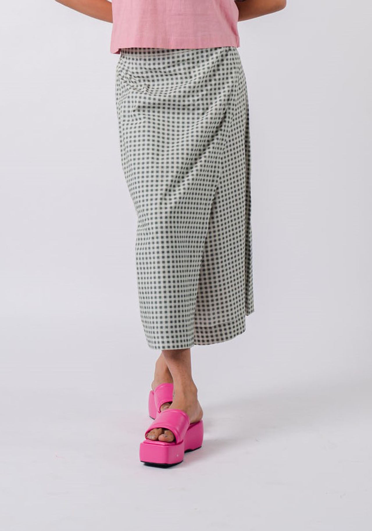 Black And White Small Checkered Culotte Pants