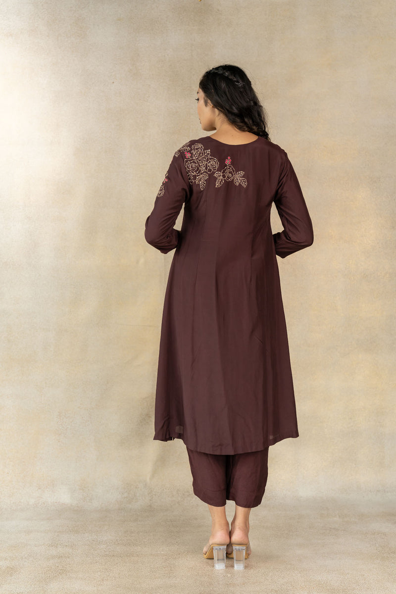 Brown rose motifs embroidered kurta set