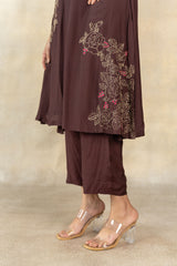Brown rose motifs embroidered kurta set