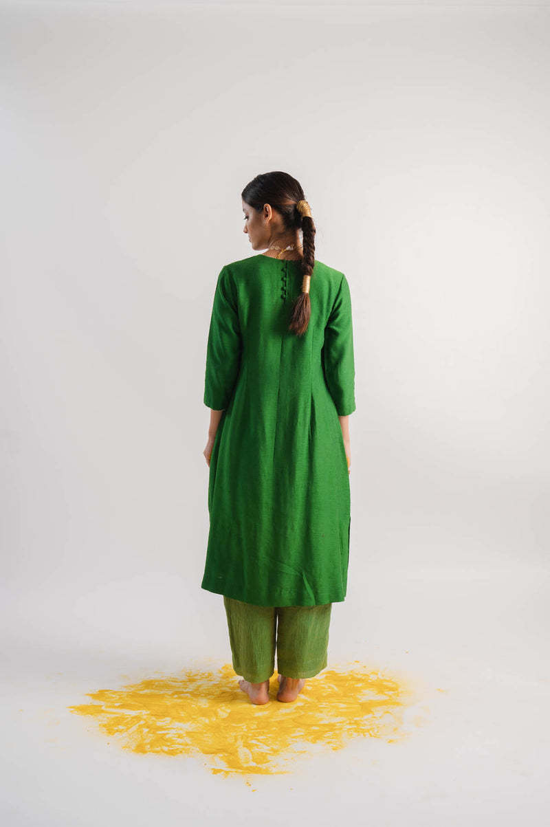 Green Round Neck Slub Kurta Set